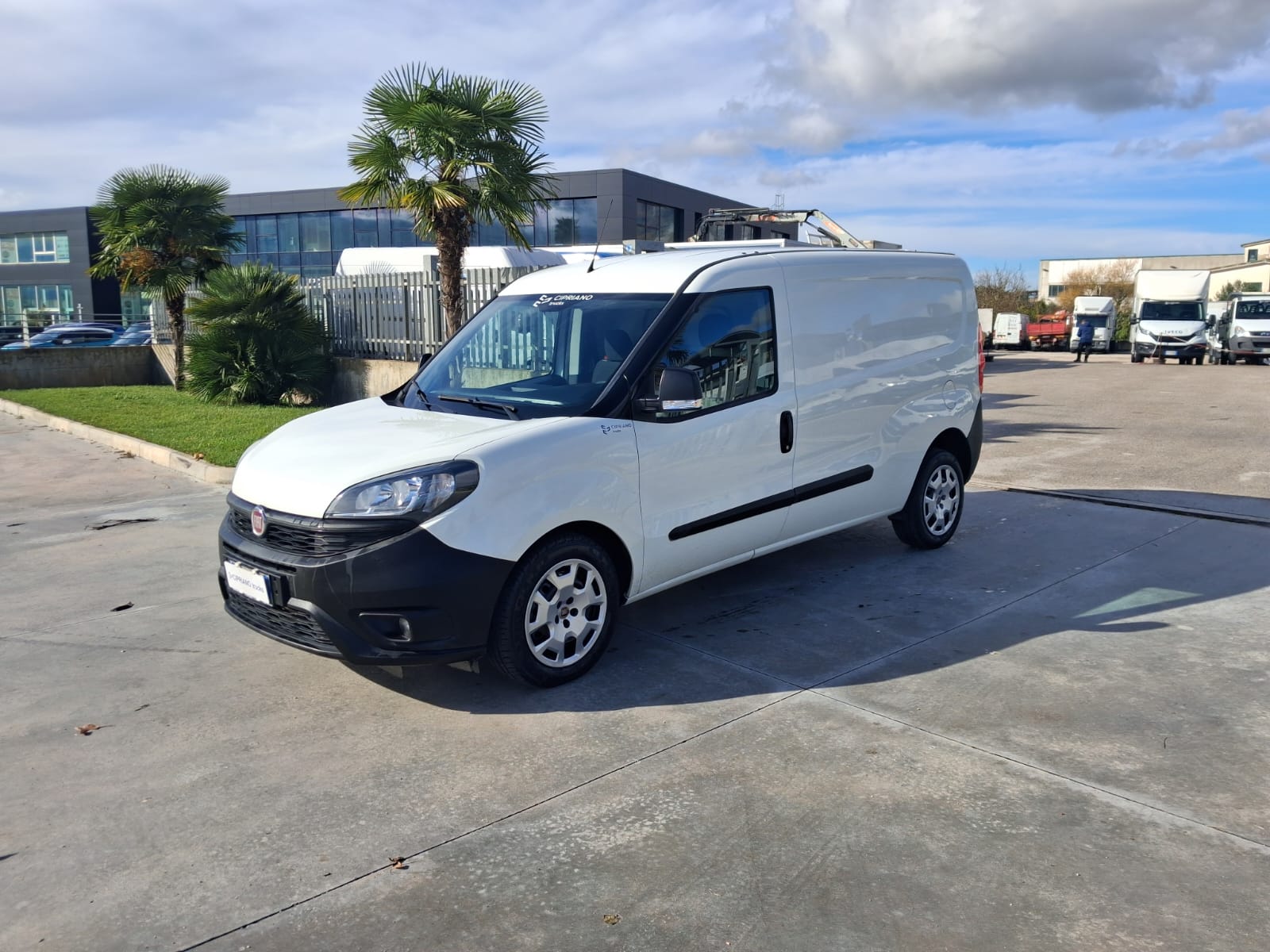 Fiat Doblò Furgonato MAXI 3 Posti - immagine 16