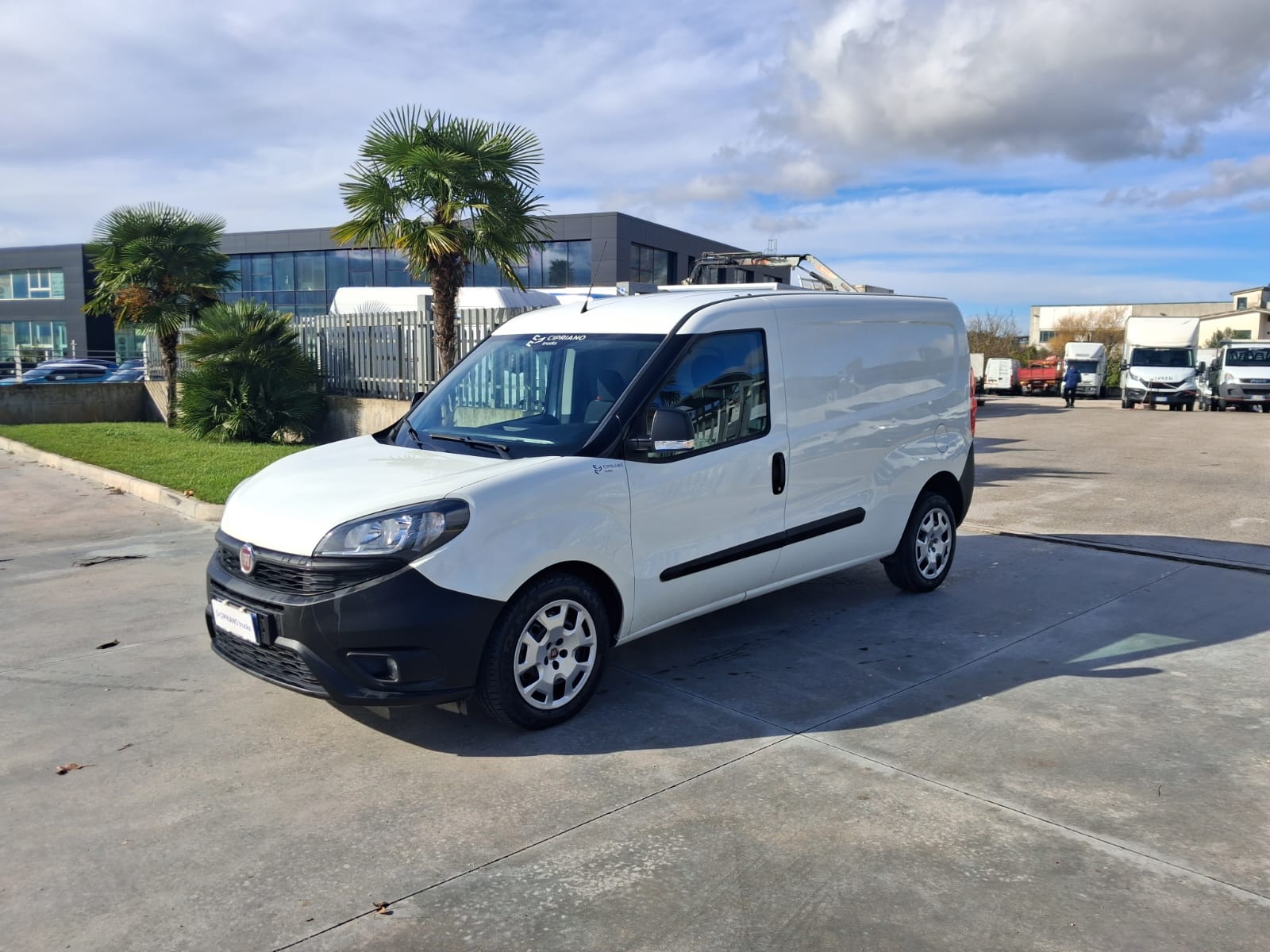 Fiat Doblò Furgonato MAXI 3 Posti - immagine 17