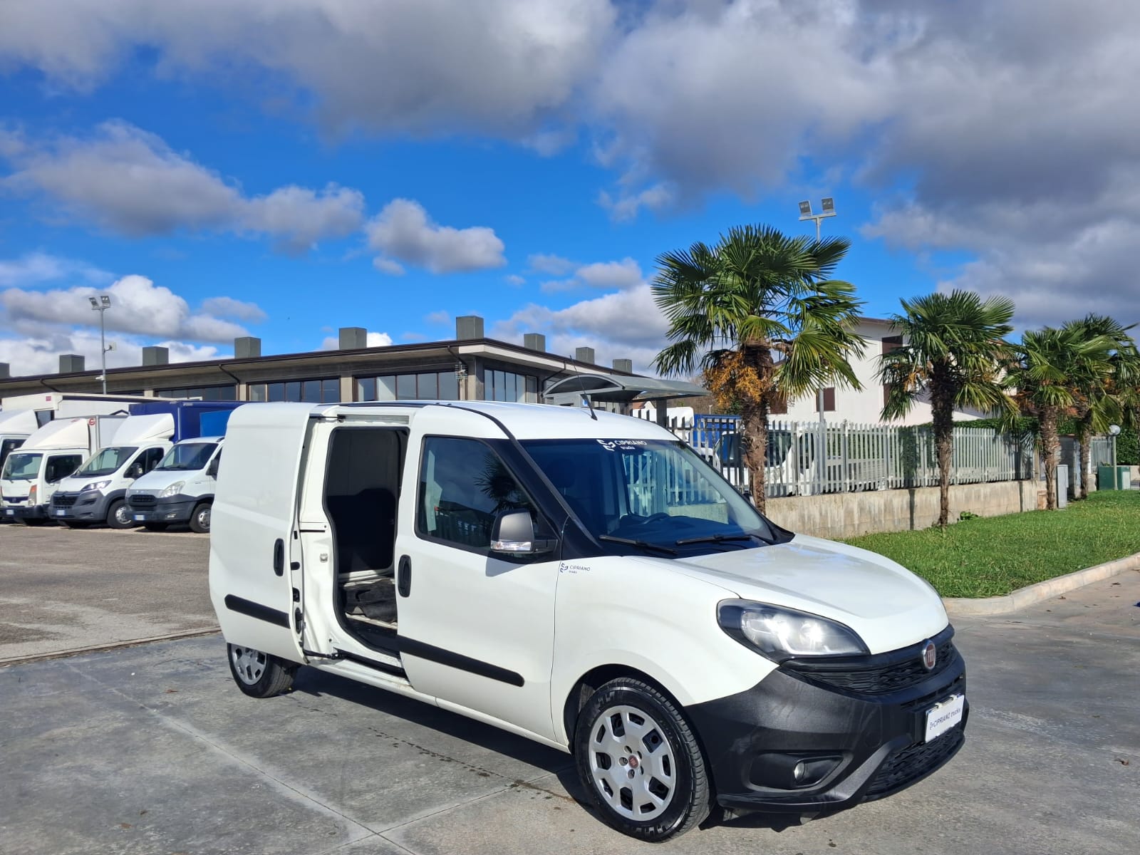 Fiat Doblò Furgonato MAXI 3 Posti - immagine 5