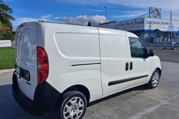 Fiat Doblò Furgonato MAXI 3 Posti - immagine 10