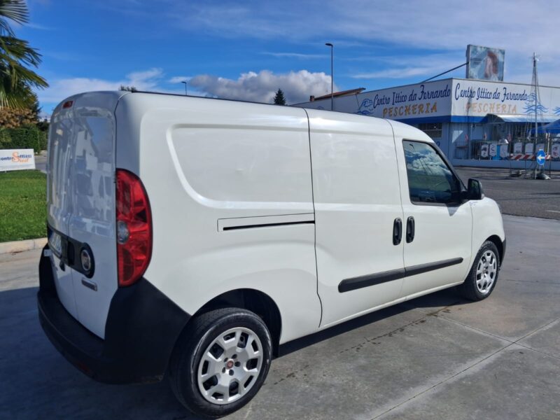 Fiat Doblò Furgonato MAXI 3 Posti - immagine 10