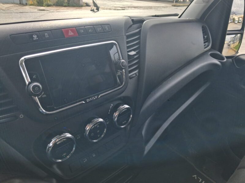 Iveco Daily 35c16 CASSONATO KM: 190.000 - immagine 11