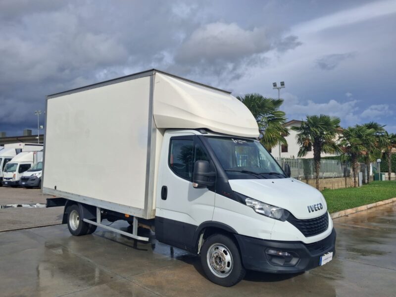 Iveco Daily 35c16 CASSONATO KM: 190.000 - immagine 12