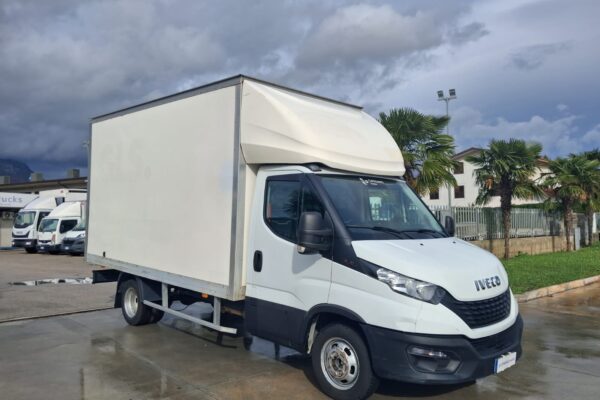 Iveco Daily 35c16 CASSONATO KM: 190.000 - immagine 5