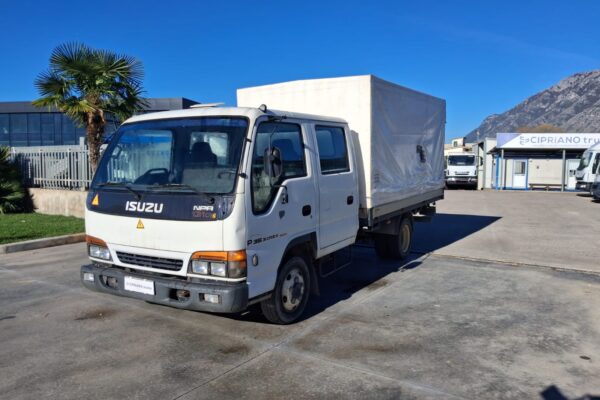 Isuzu Doppia Cabina Cassone Centinato - immagine 2