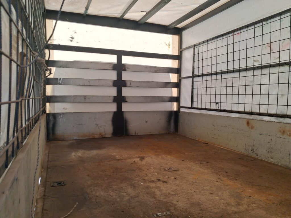 Isuzu Doppia Cabina Cassone Centinato
