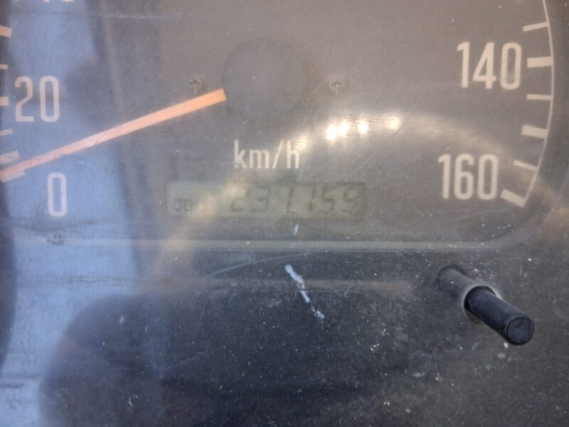 Isuzu Doppia Cabina Cassone Centinato - immagine 9