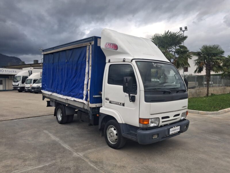 Nissan Cabstar CASSONE CENTINATO - immagine 1