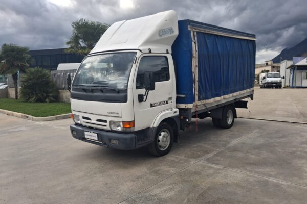 Nissan Cabstar CASSONE CENTINATO - immagine 4