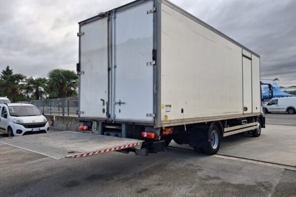 Iveco Eurocargo Furgonato con Sponda KM: 174.500 - immagine 5