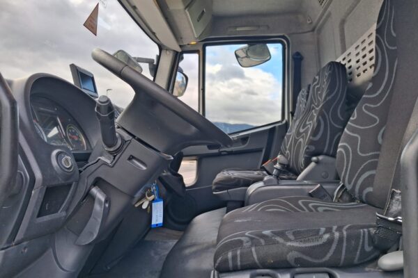 Iveco Eurocargo Furgonato con Sponda KM: 174.500 - immagine 8
