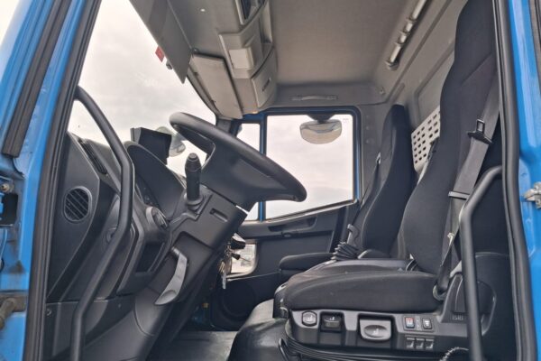 Iveco Eurocargo 180-25 CENTINATO CON SPONDA - immagine 13