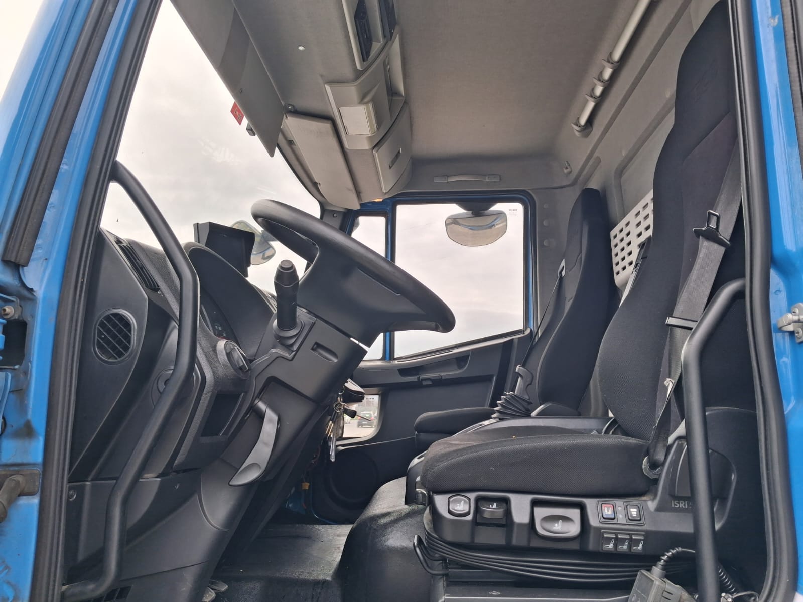 Iveco Eurocargo 180-25 CENTINATO CON SPONDA - immagine 13