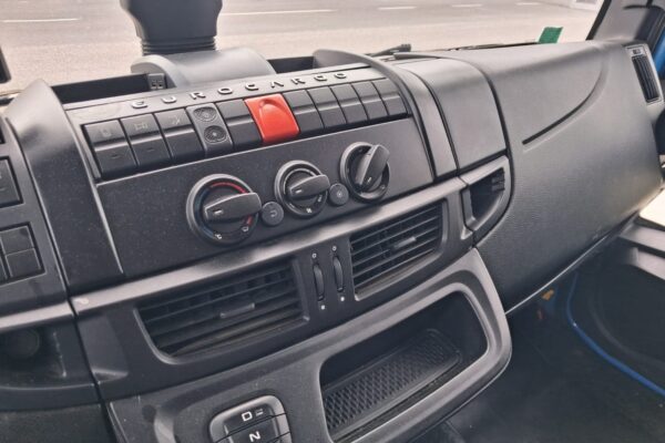 Iveco Eurocargo 180-25 CENTINATO CON SPONDA - immagine 21