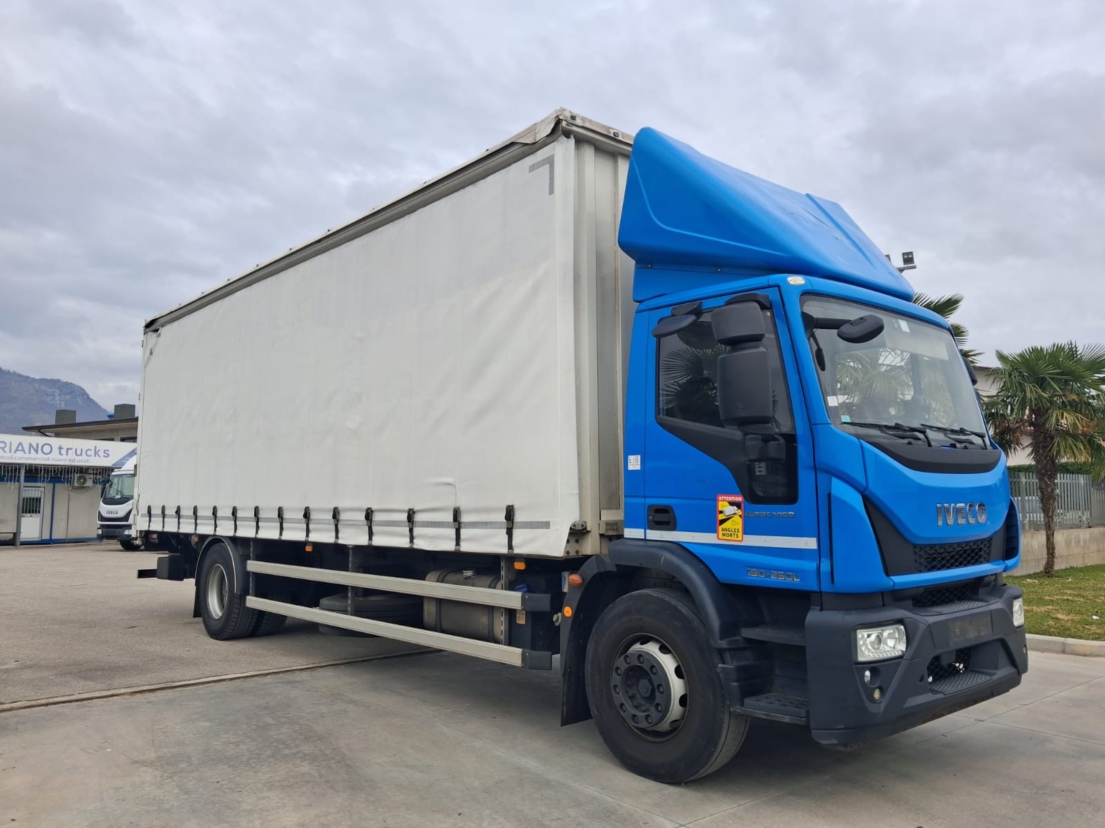 Iveco Eurocargo 180-25 CENTINATO CON SPONDA - immagine 8