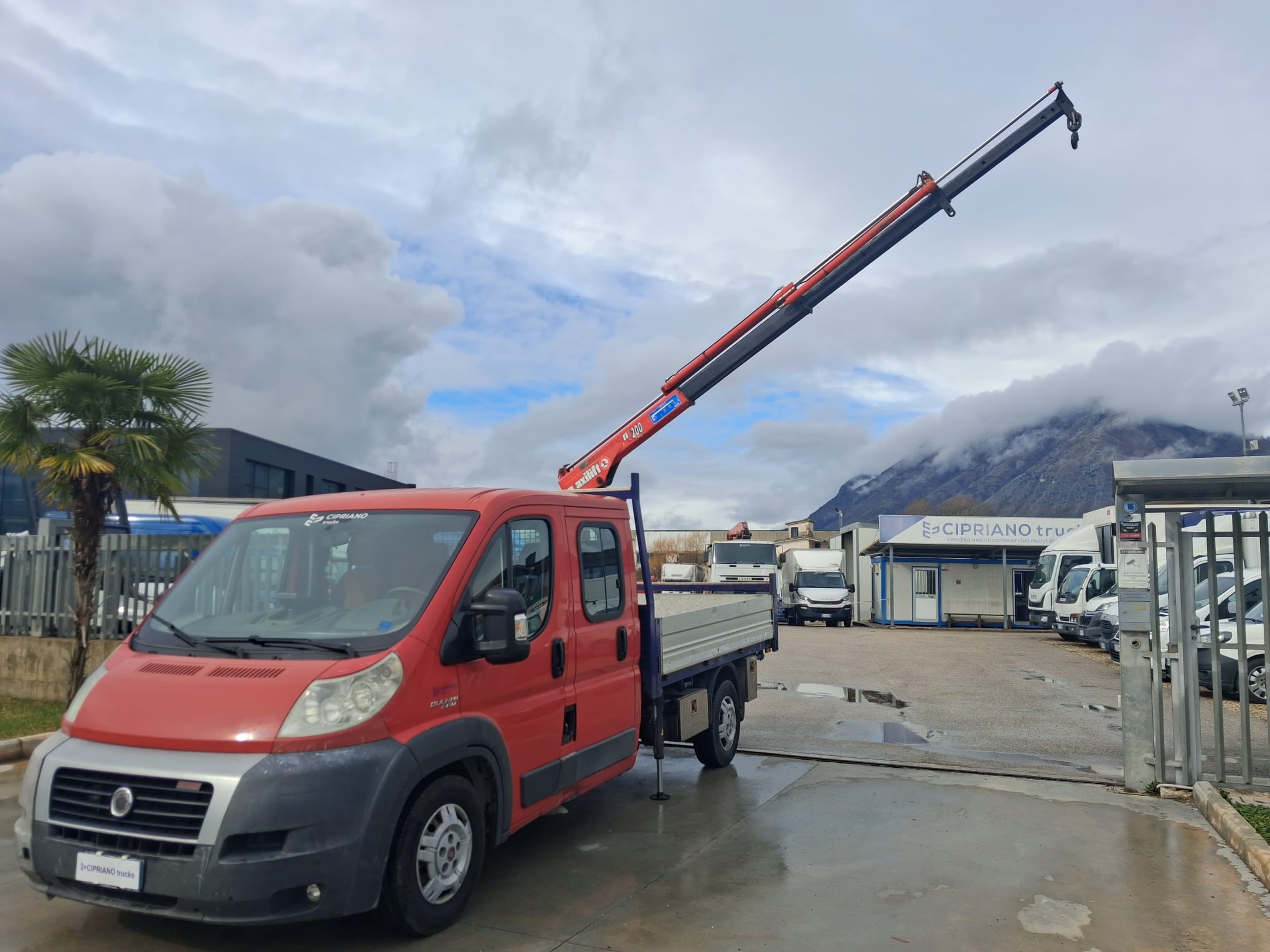 Fiat Ducato Doppia Cabina Grù e Cassone Fisso - immagine 13