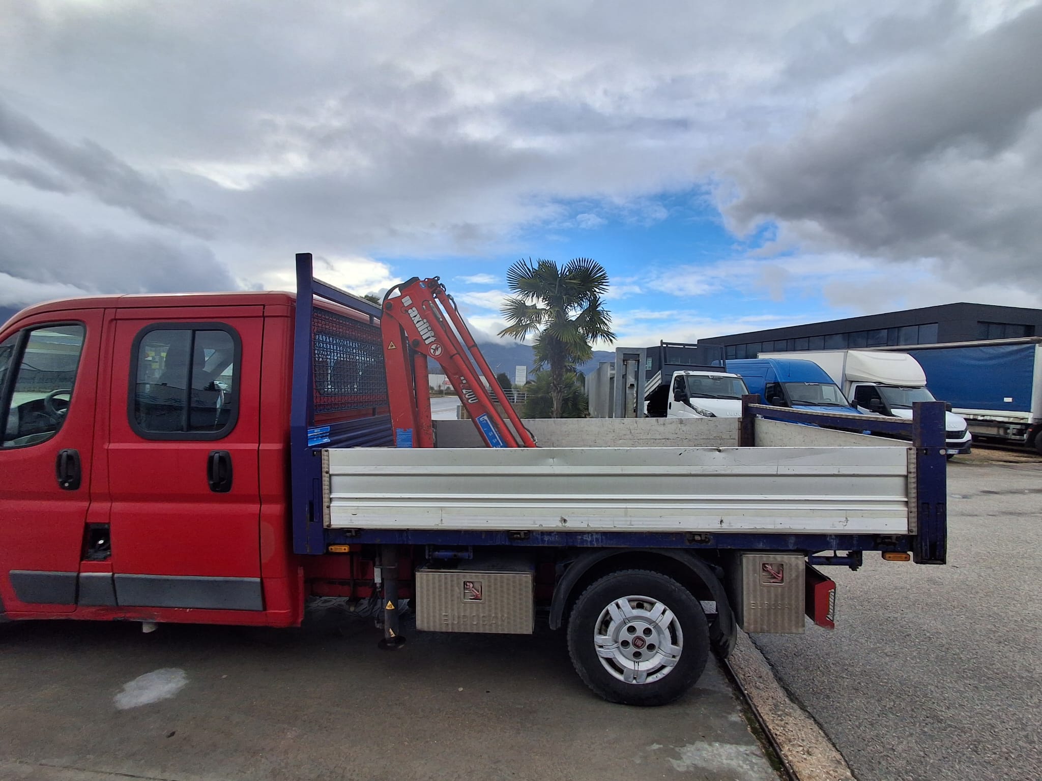 Fiat Ducato Doppia Cabina Grù e Cassone Fisso - immagine 16