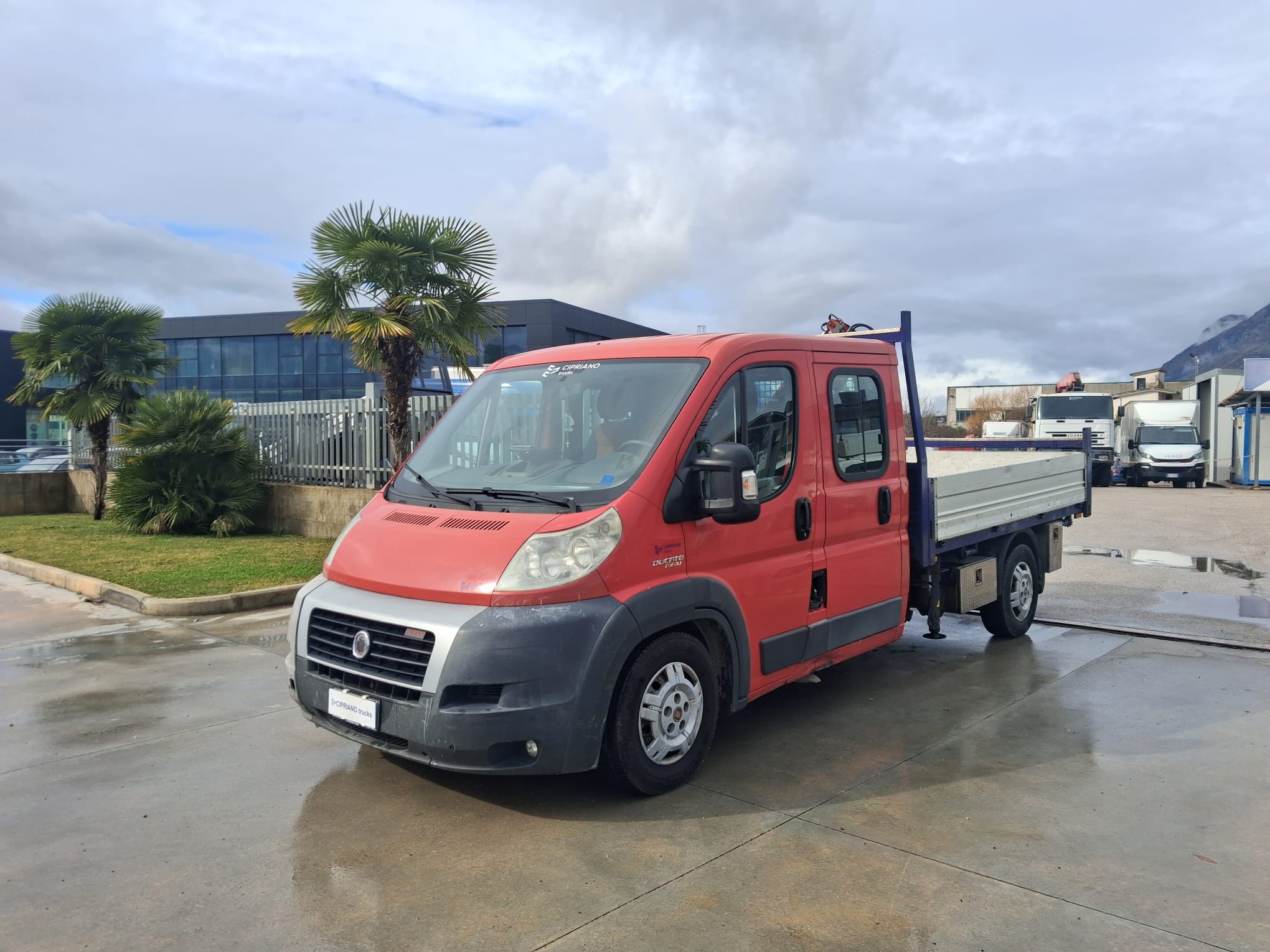 Fiat Ducato Doppia Cabina Grù e Cassone Fisso - immagine 3
