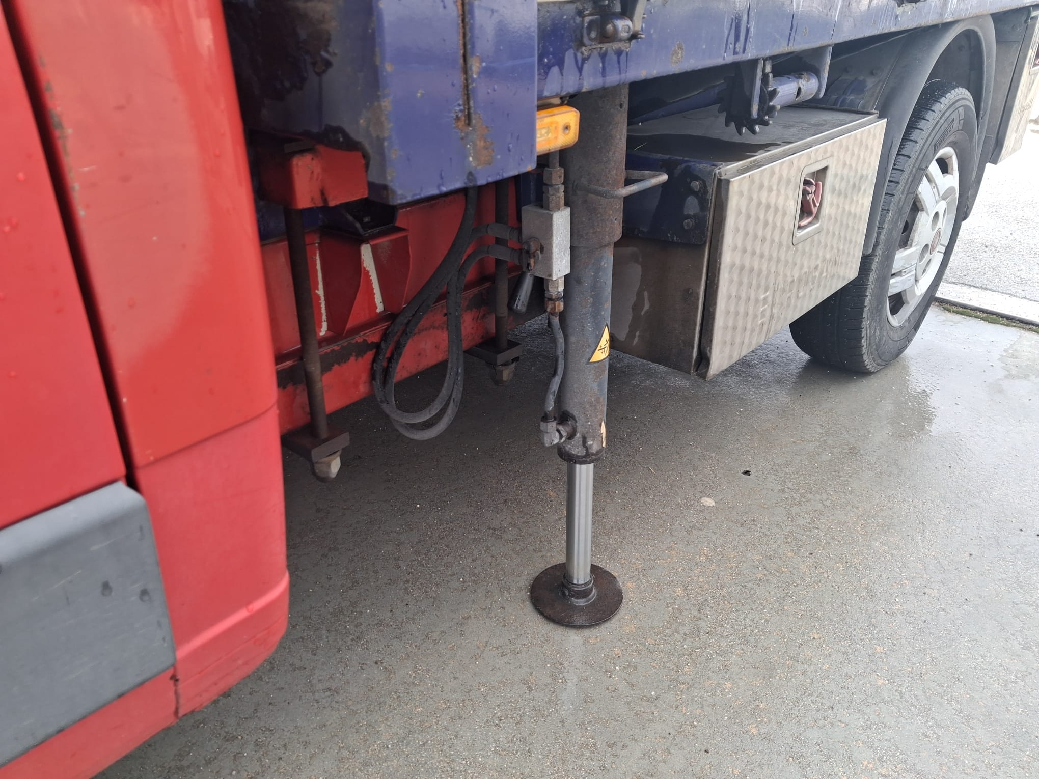 Fiat Ducato Doppia Cabina Grù e Cassone Fisso - immagine 9