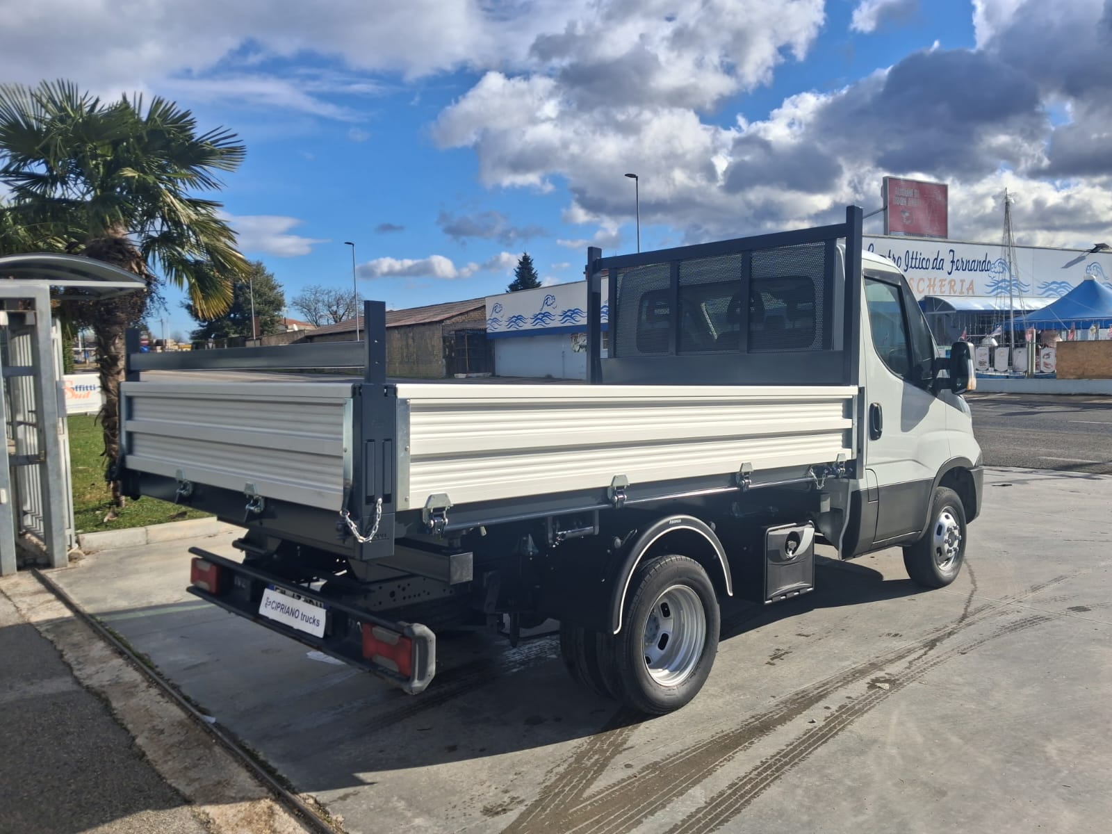 Iveco Daily RIBALTABILE TRILATERALE NUOVO - immagine 5