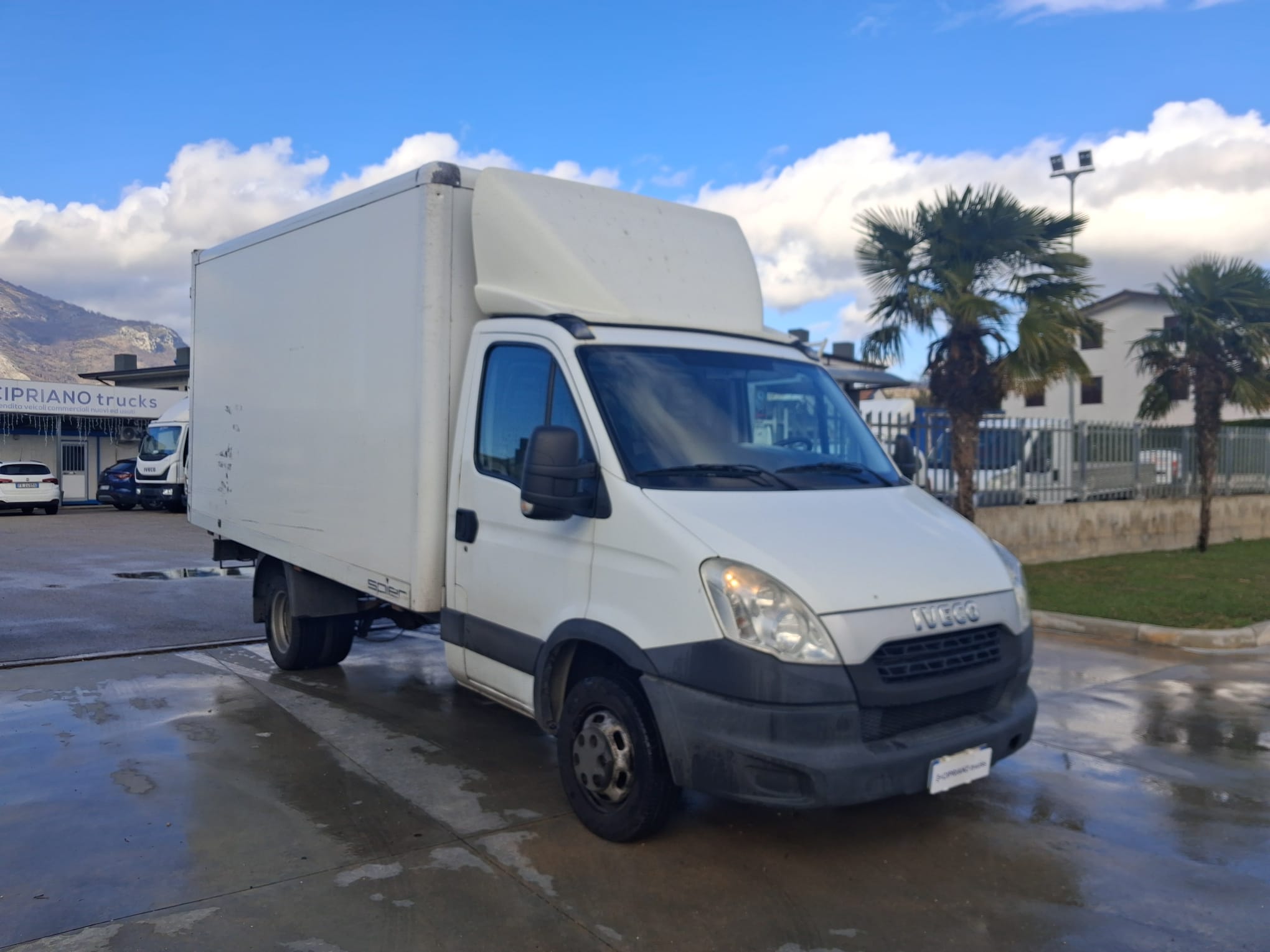 Iveco Daily 35c15 CASSONATO EURO 5B - immagine 2