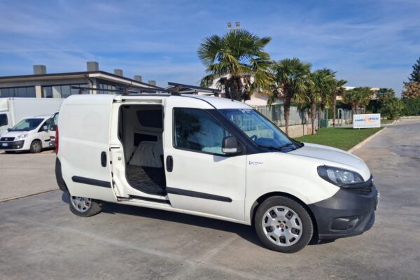 Fiat Doblò Furgonato MXI 3 POSTI 2021 - immagine 8