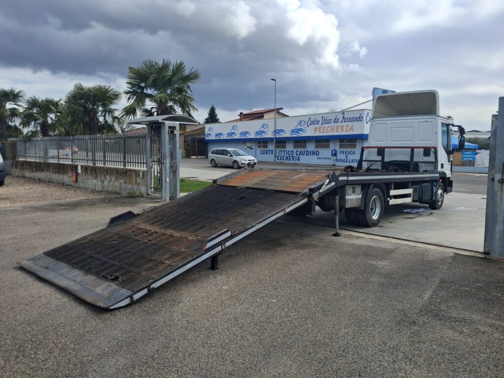 Iveco Eurocargo 100e19 PIANALE CARRELLONE