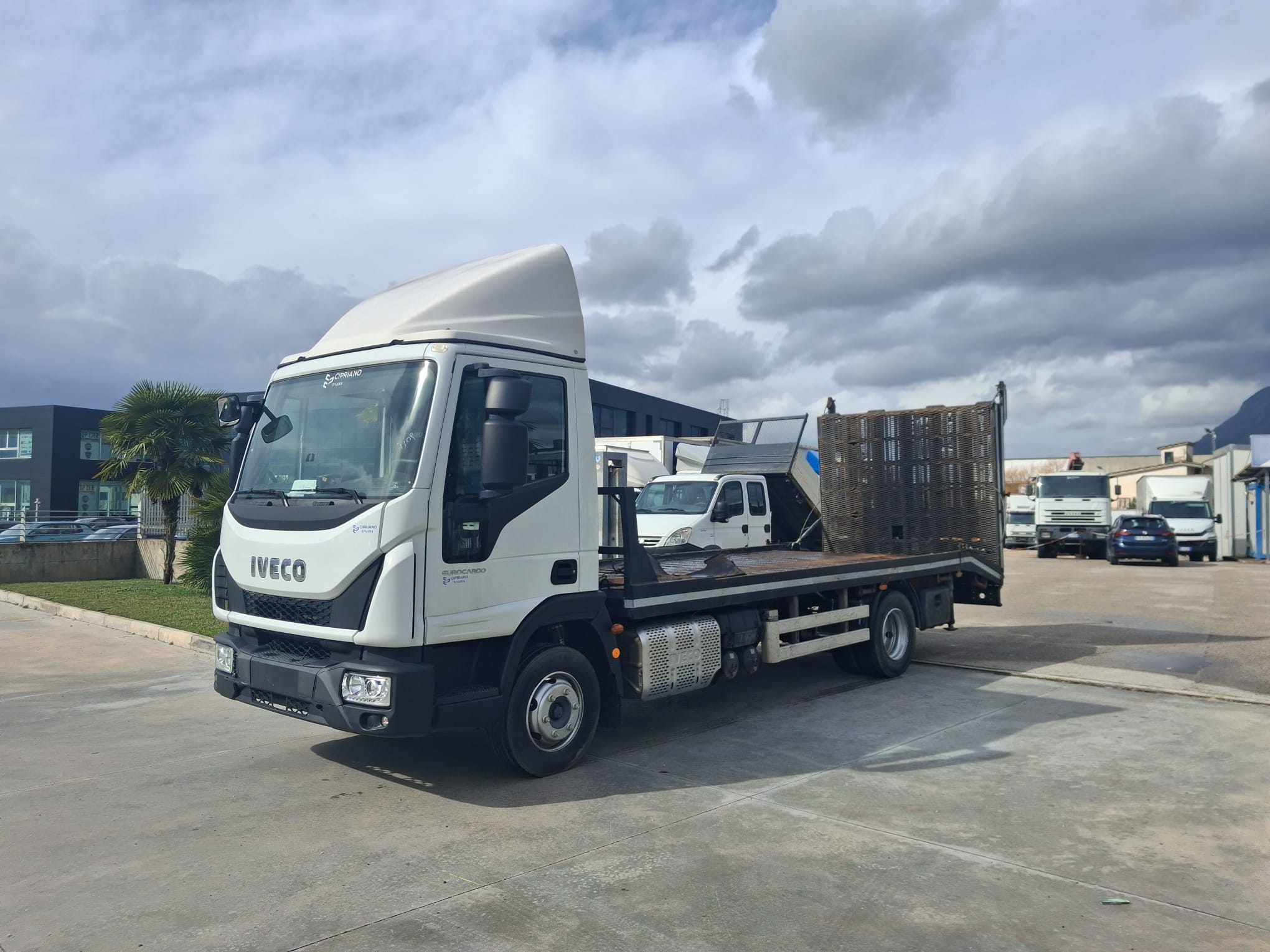 Iveco Eurocargo 100e19 PIANALE CARRELLONE - immagine 3