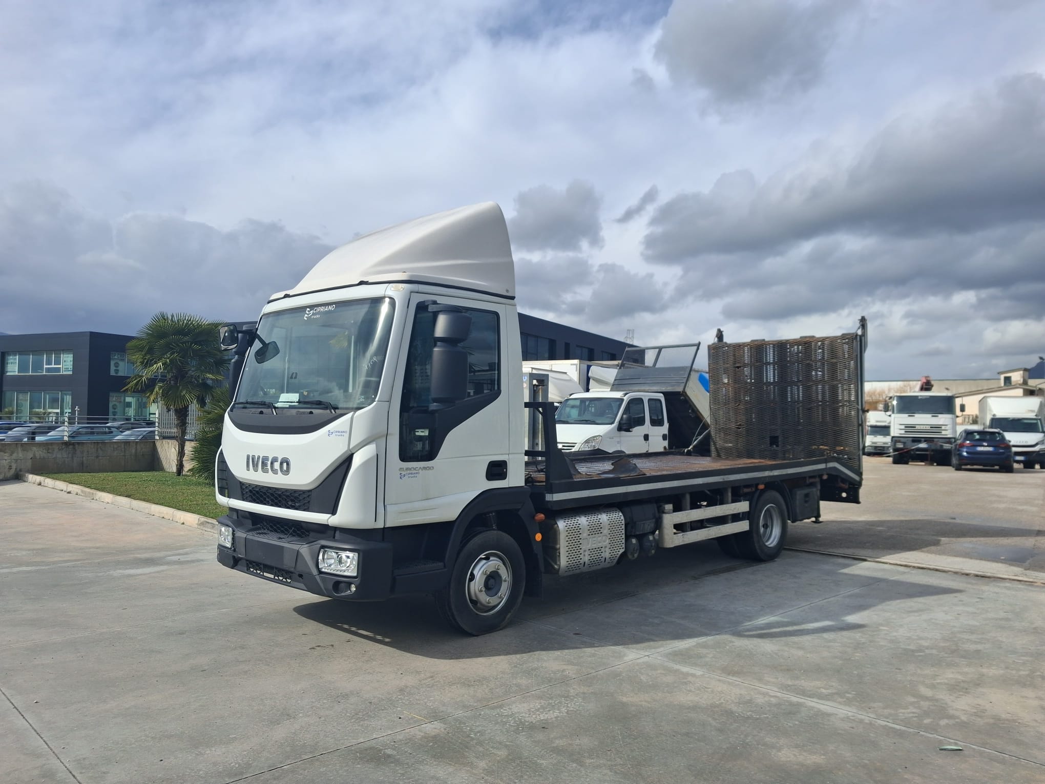 Iveco Eurocargo 100e19 PIANALE CARRELLONE - immagine 4