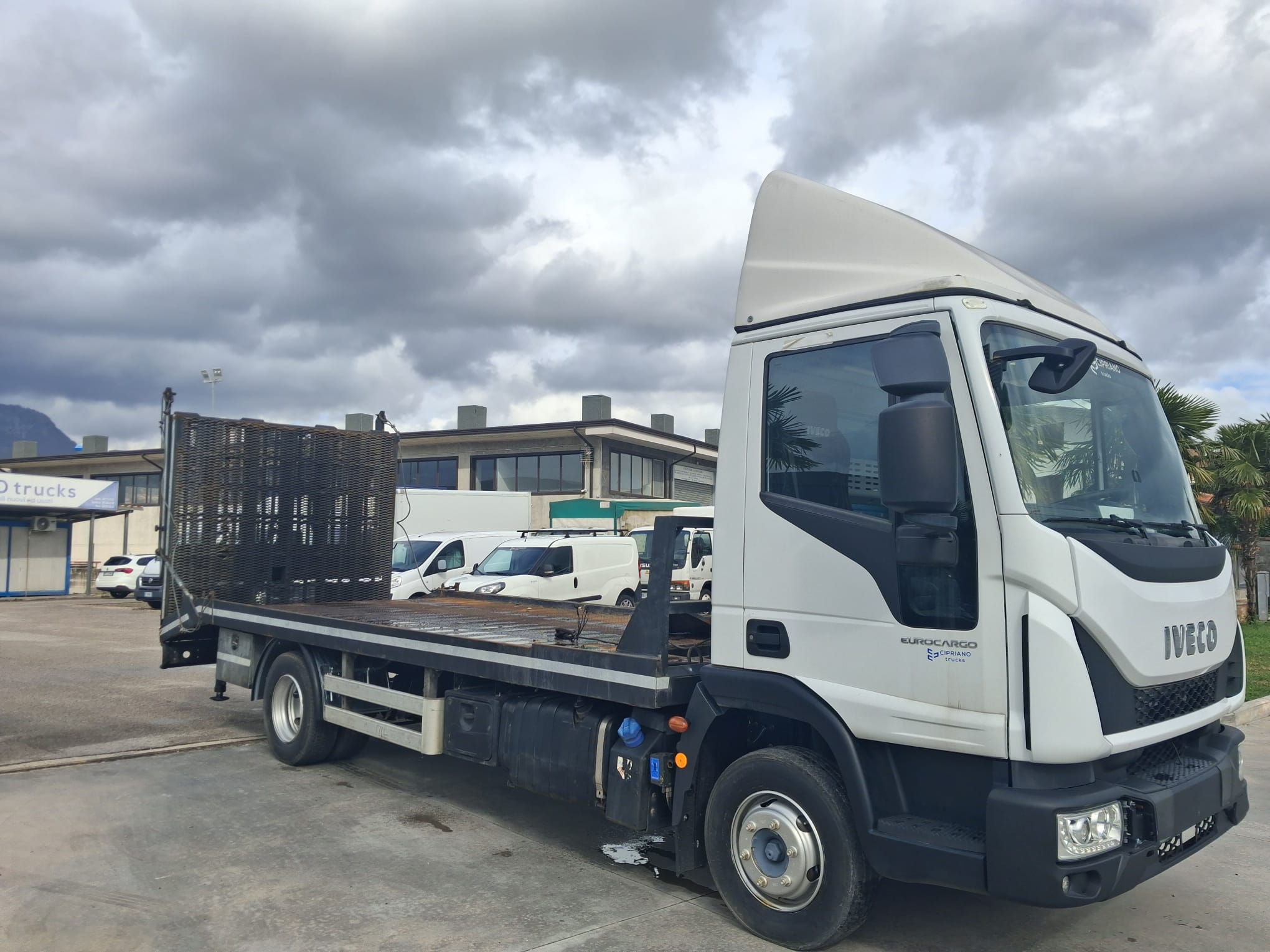 Iveco Eurocargo 100e19 PIANALE CARRELLONE - immagine 7