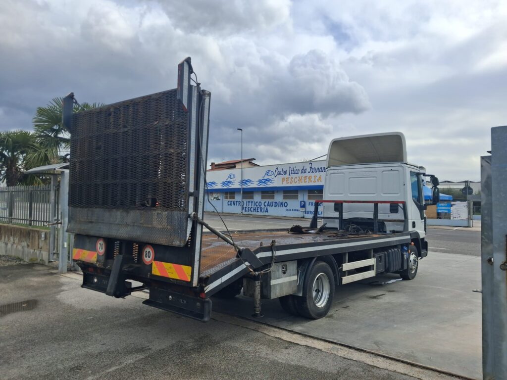 Iveco Eurocargo 100e19 PIANALE CARRELLONE