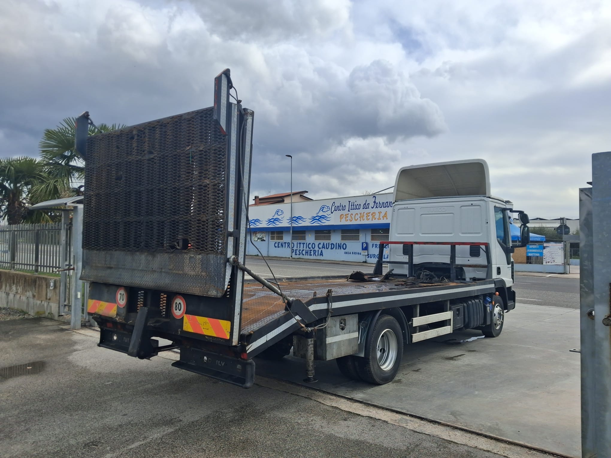 Iveco Eurocargo 100e19 PIANALE CARRELLONE - immagine 8