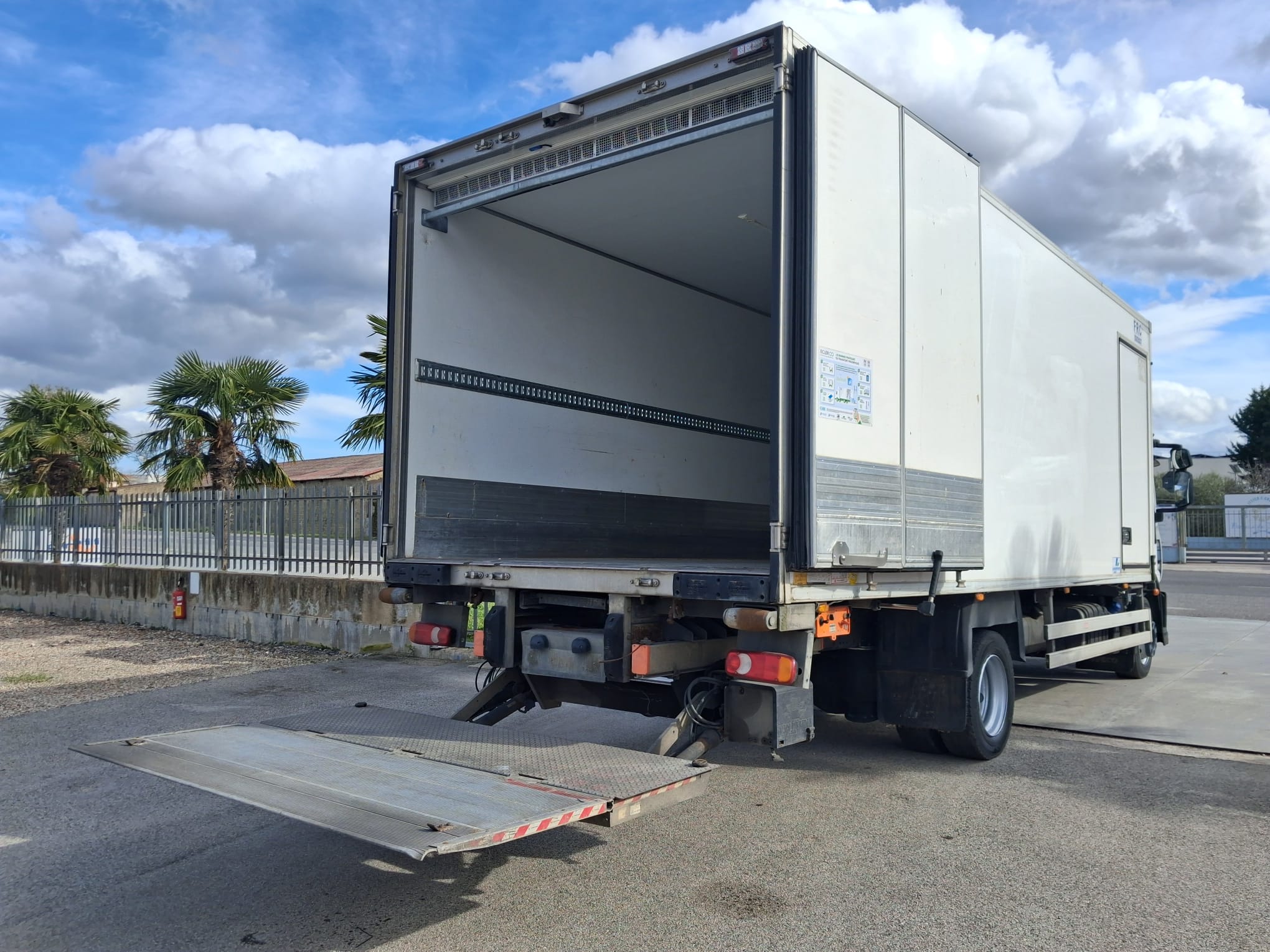 Iveco Eurocargo 120e28 FRIGO ATP FRC 2027 - immagine 15