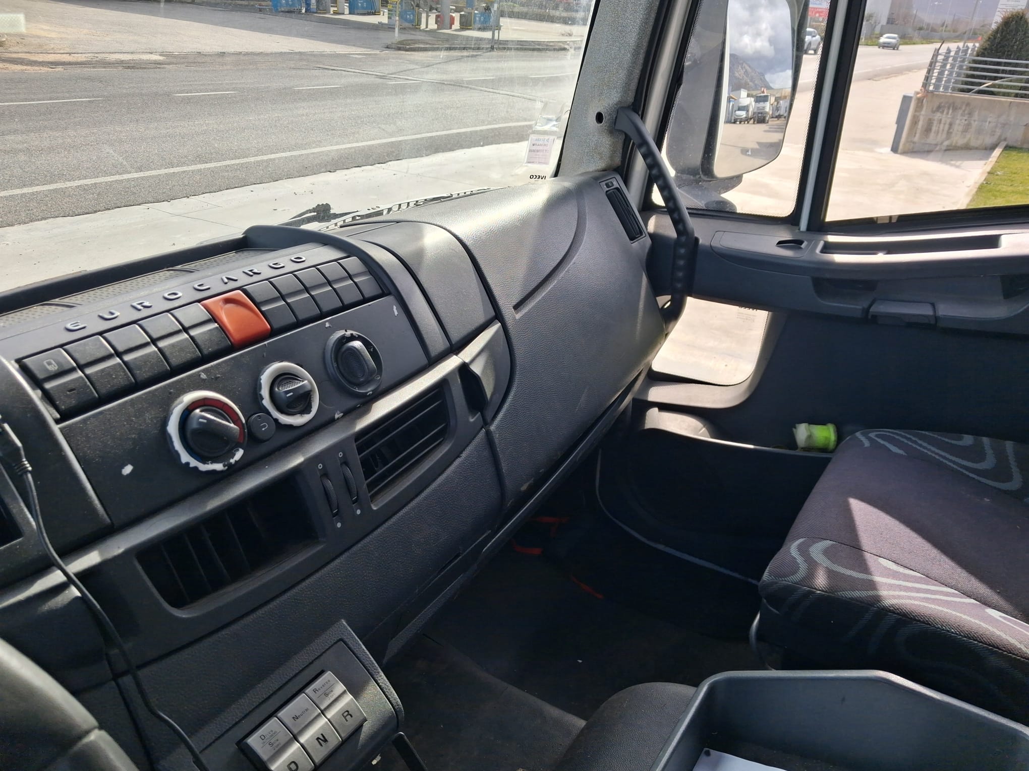 Iveco Eurocargo 120e28 FRIGO ATP FRC 2027 - immagine 17