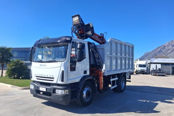 Iveco Eurocargo 150e25 K CARICATORE CON RAGNO E RIBALTABILE - immagine 28