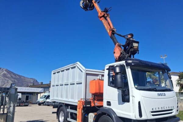 Iveco Eurocargo 150e25 K CARICATORE CON RAGNO E RIBALTABILE - immagine 7