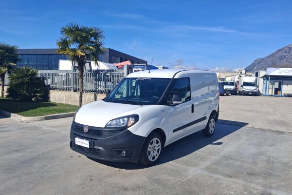 Fiat Doblò Furgonato 3 POSTI ANNO 2022 - immagine 1