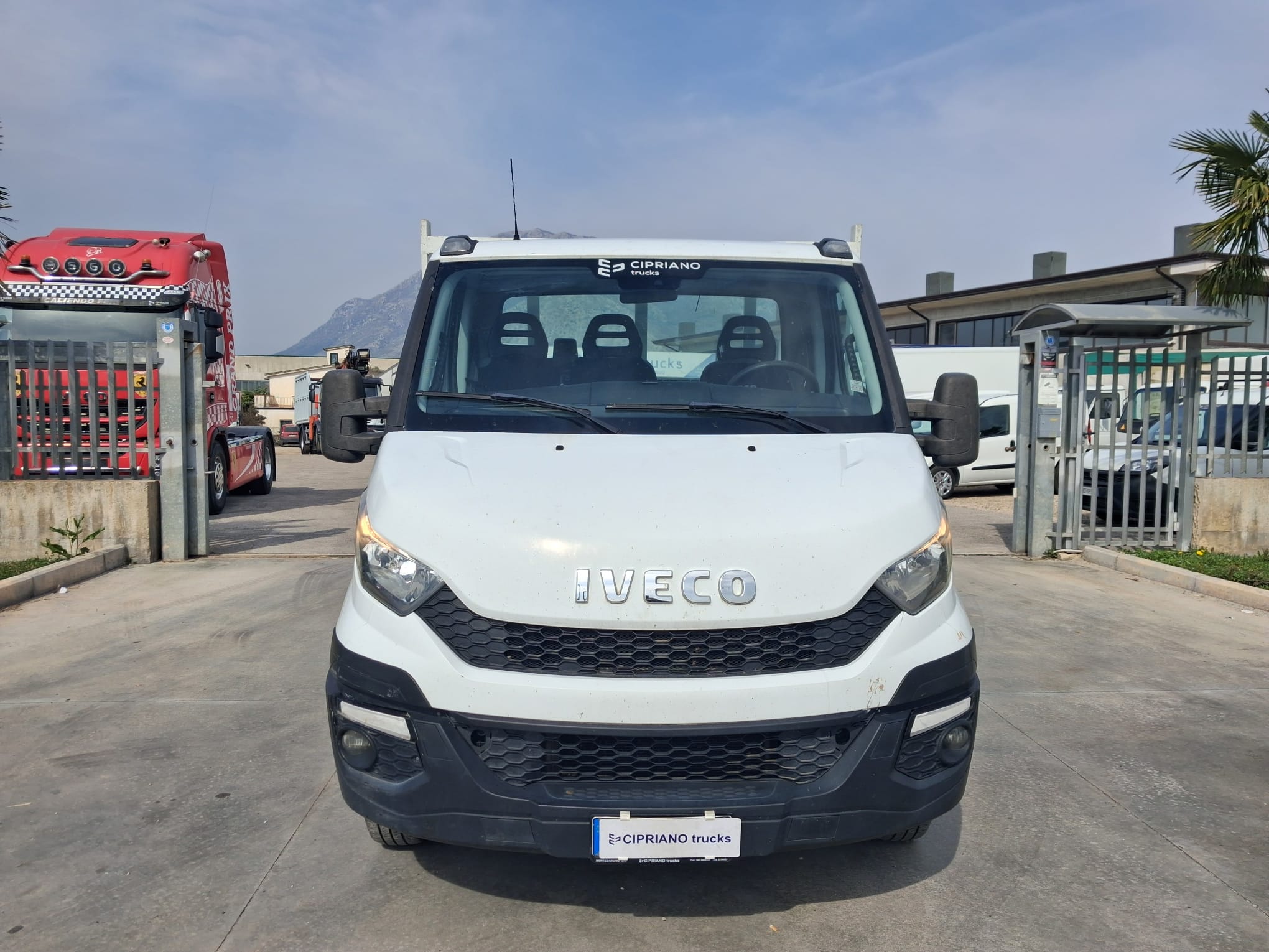 Iveco Daily 35c15 CASSONE FISSO PARI AL NUOVO - immagine 2