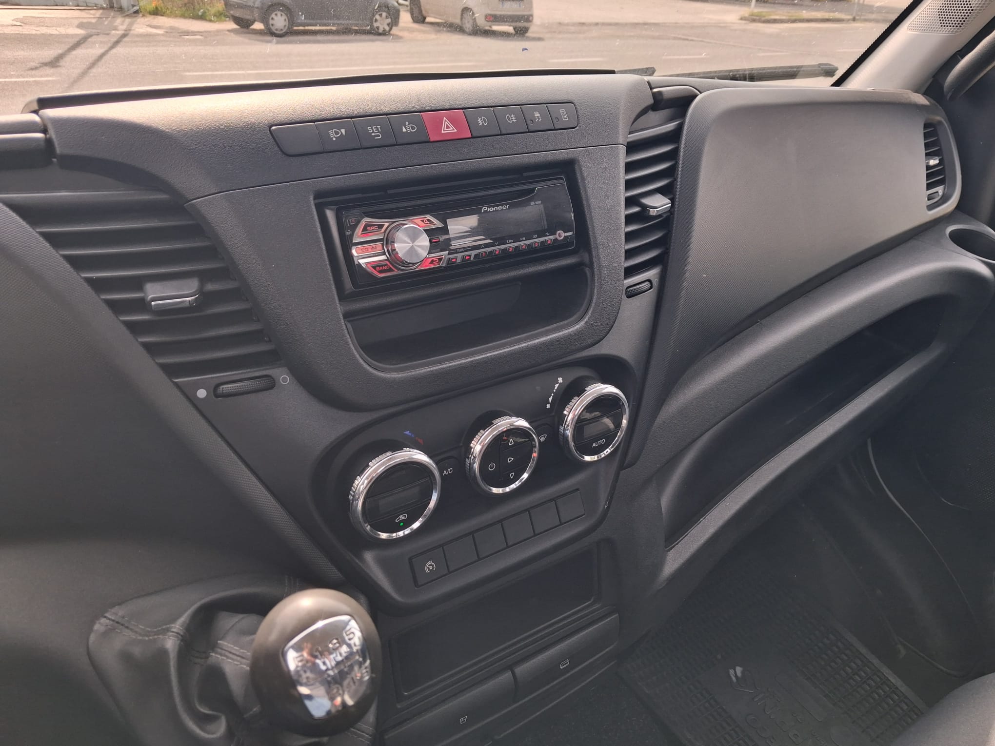 Iveco Daily 35c15 CASSONE FISSO PARI AL NUOVO - immagine 8