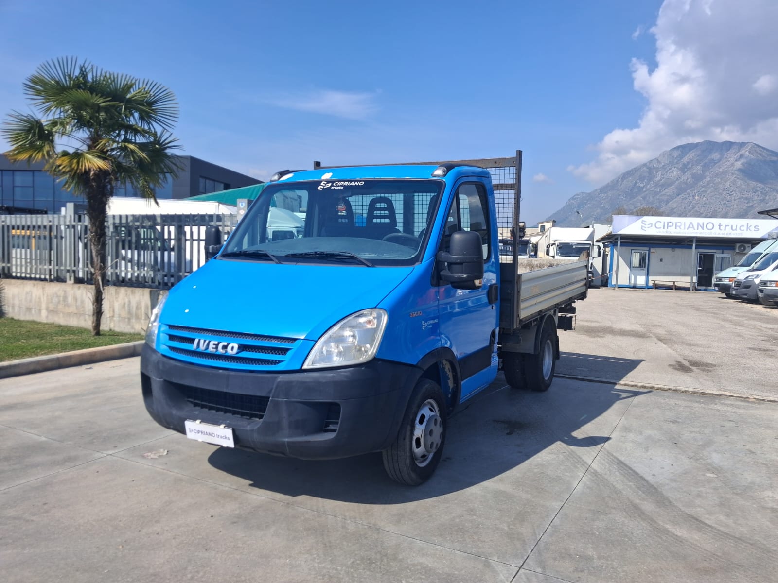 Iveco Daily RIBALTABILE TRILATERALE - immagine 11