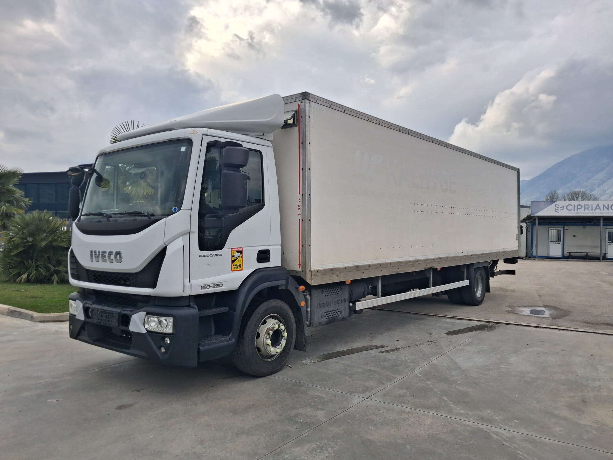 Iveco Eurocargo 160e22 Furgonato con Sponda - immagine 2