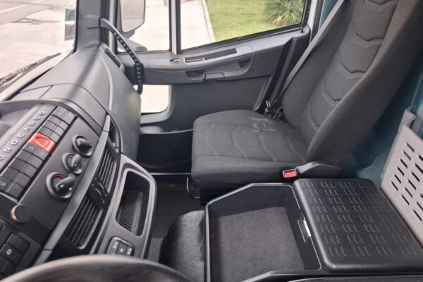 Iveco Eurocargo 160e22 Furgonato con Sponda - immagine 11