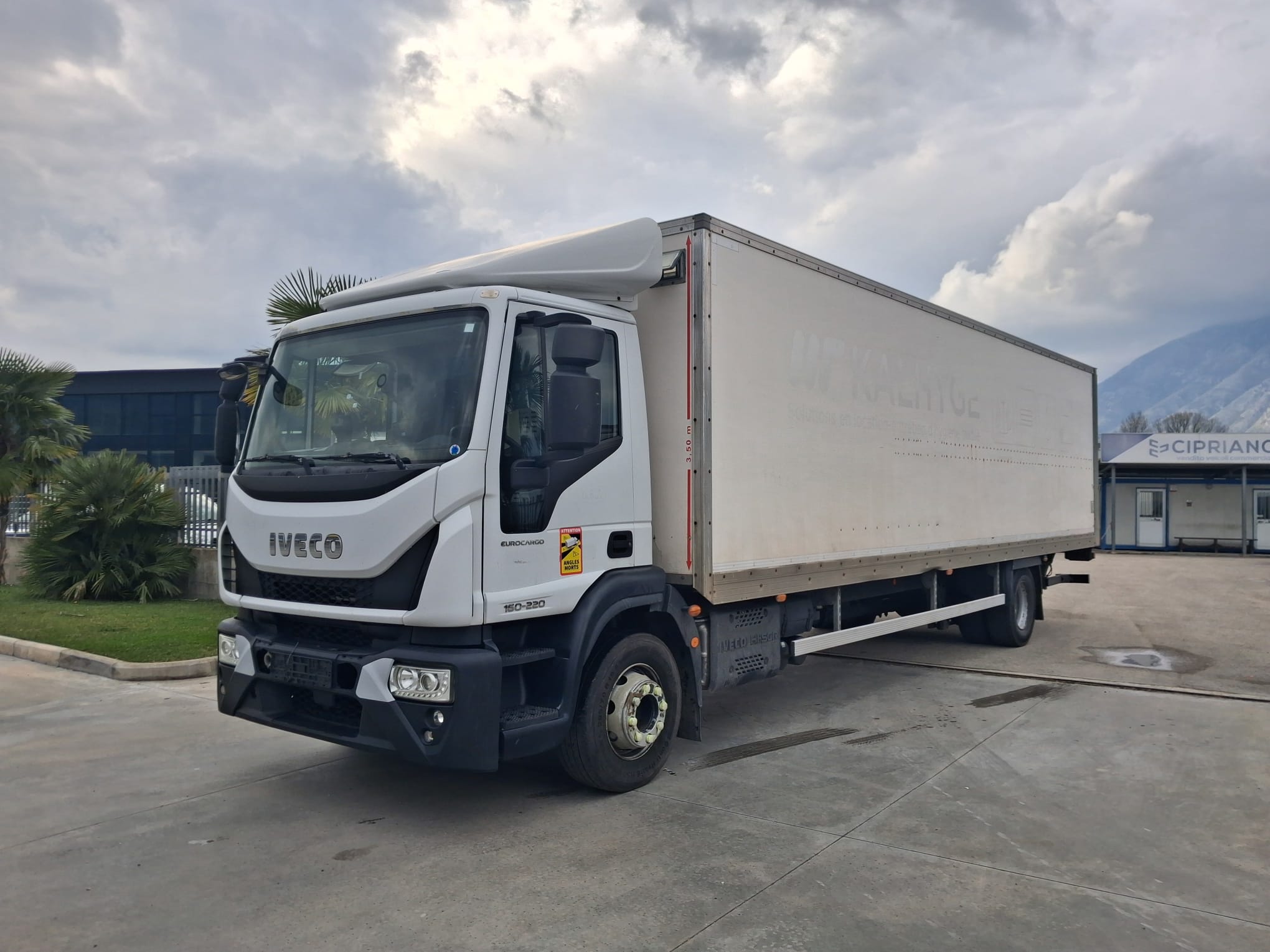 Iveco Eurocargo 160e22 Furgonato con Sponda - immagine 12