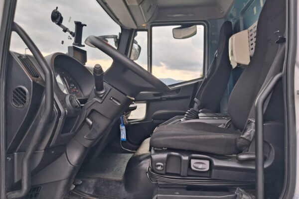 Iveco Eurocargo 160e22 Furgonato con Sponda - immagine 8
