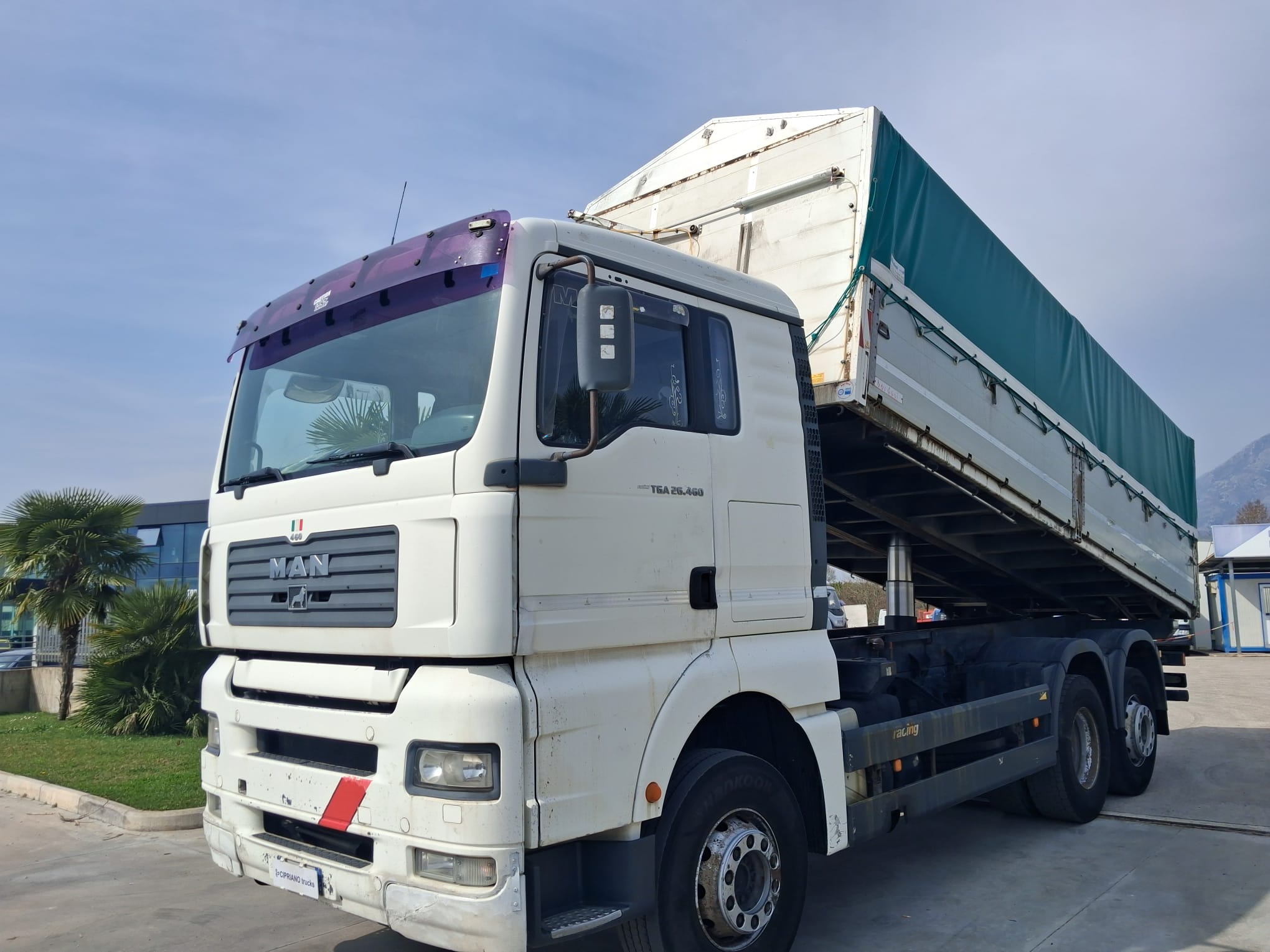 Man TGA 26.460 RIBALTABILE TRILAERALE TRASPORTO CEREALI - immagine 4