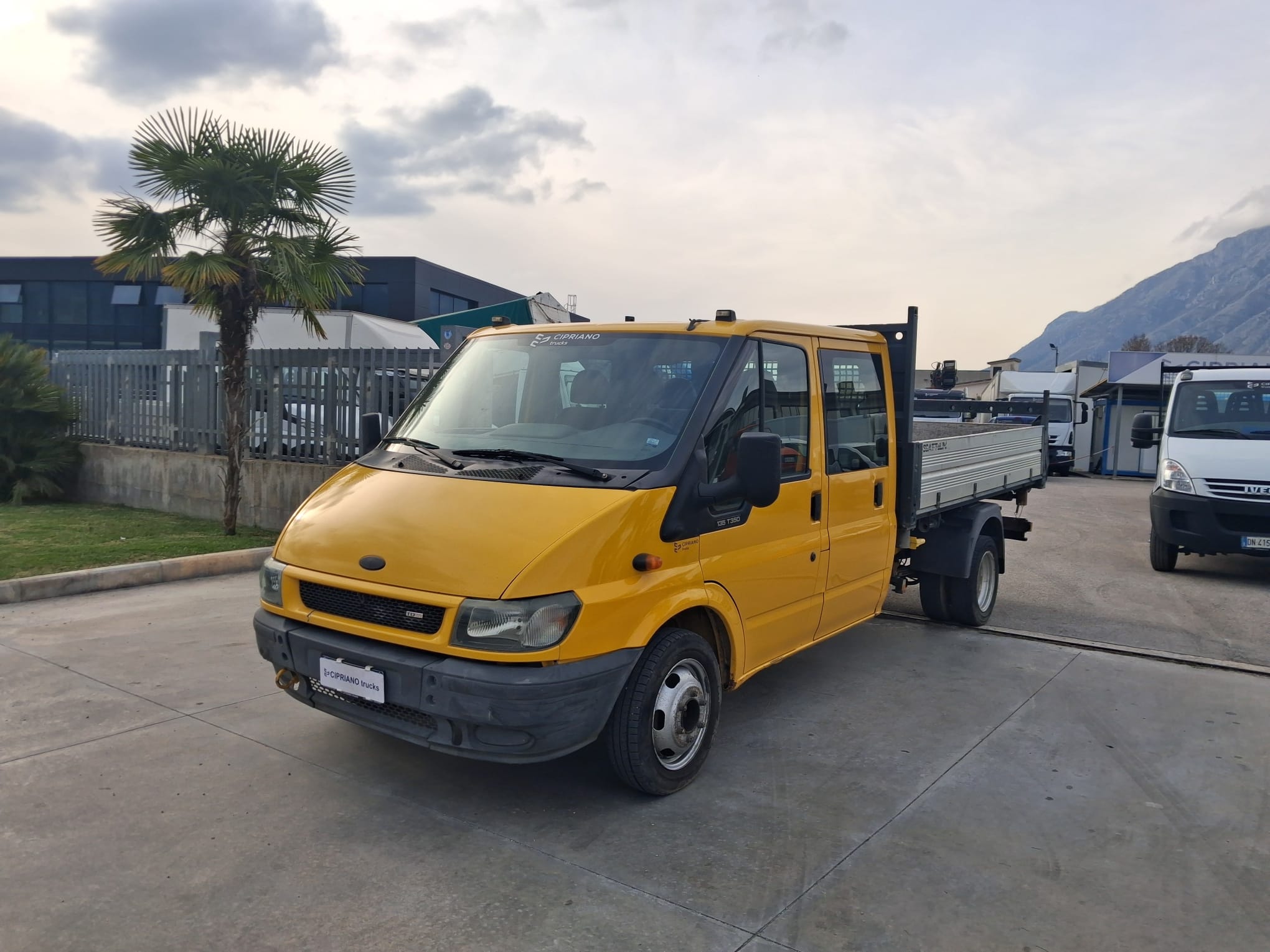 Ford Transit Doppia Cabina Ribaltabile Trilaterale - immagine 15