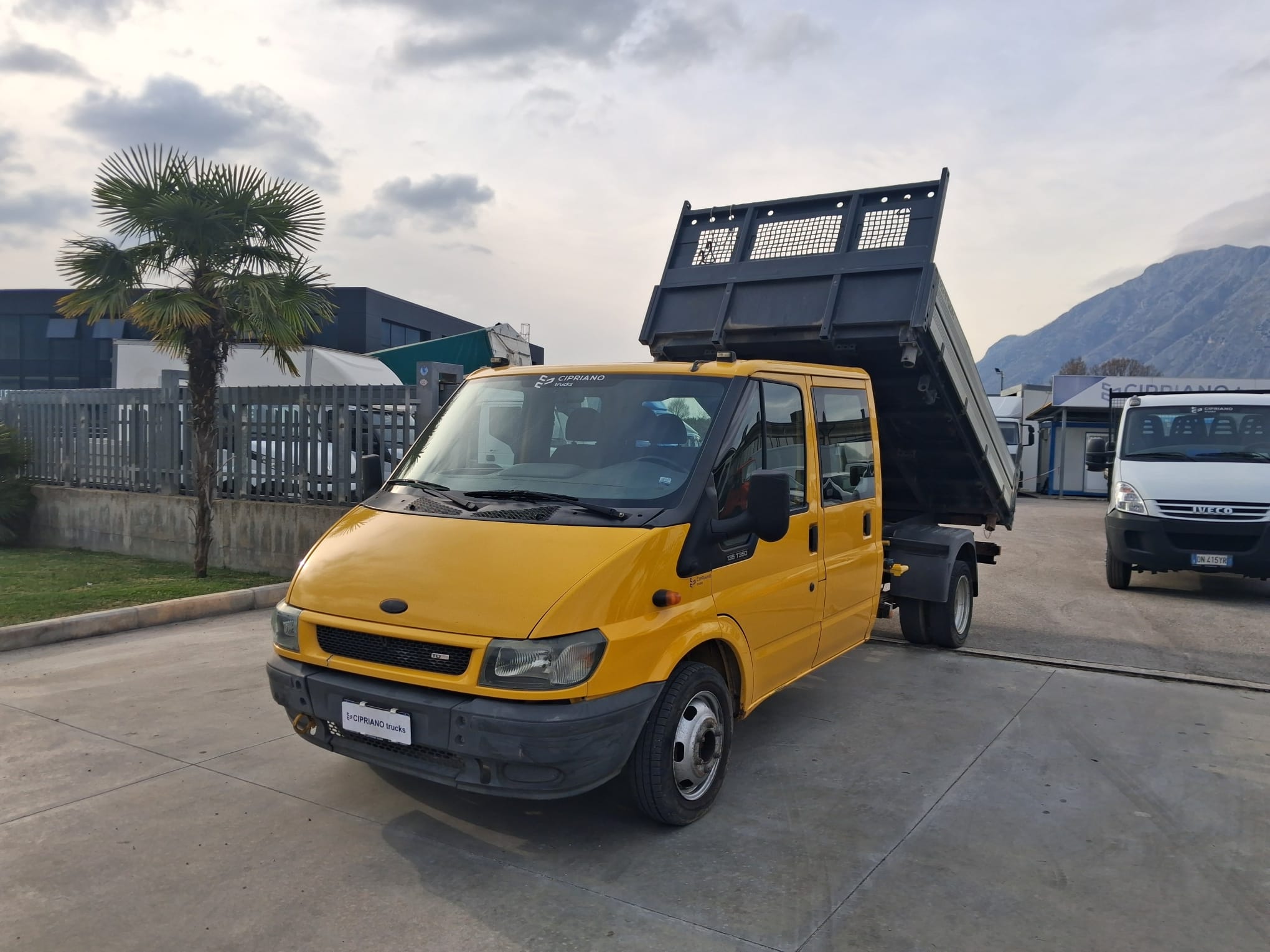 Ford Transit Doppia Cabina Ribaltabile Trilaterale - immagine 10