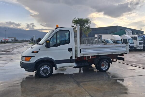 Iveco Daily 35c13 RIBALTABILE PASSO 3000 - immagine 4
