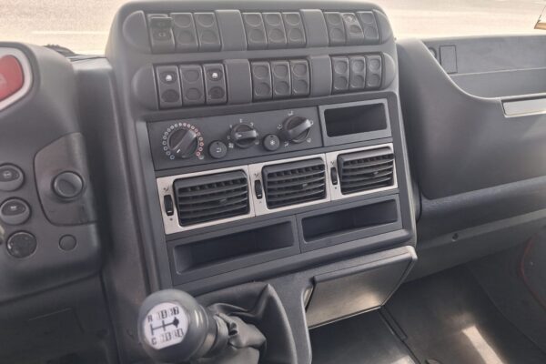 Iveco Eurocargo 140e22 CENTINATO CON SPONDA PASSO 3105 - immagine 11