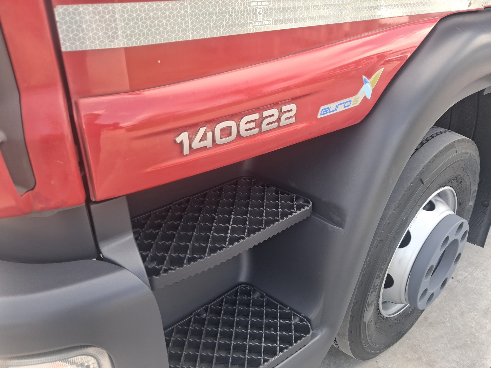 Iveco Eurocargo 140e22 CENTINATO CON SPONDA PASSO 3105 - immagine 3